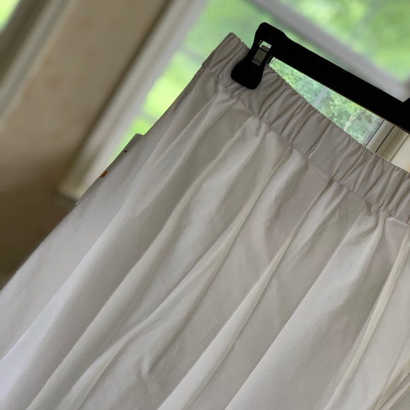 MICHAEL KORS- White Pleated Skirt - Picture 7 of 11